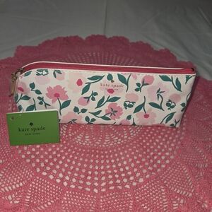 NWT Kate Spade Pink Floral Women's Pencil Bag W/ Eraser, Sharpener & Ruler. CP